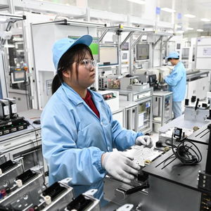 學(xué)歷與技能失衡 全總副主席警示“進(jìn)工廠不受待見”趨勢(shì)及云計(jì)算裝備技術(shù)服務(wù)的機(jī)遇